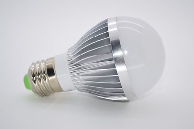 【廠家批發 5W 優質LED燈具 LED球泡燈 LED節能燈】價格,廠家,圖片,LED球泡燈,深圳市坪洲照明科技-